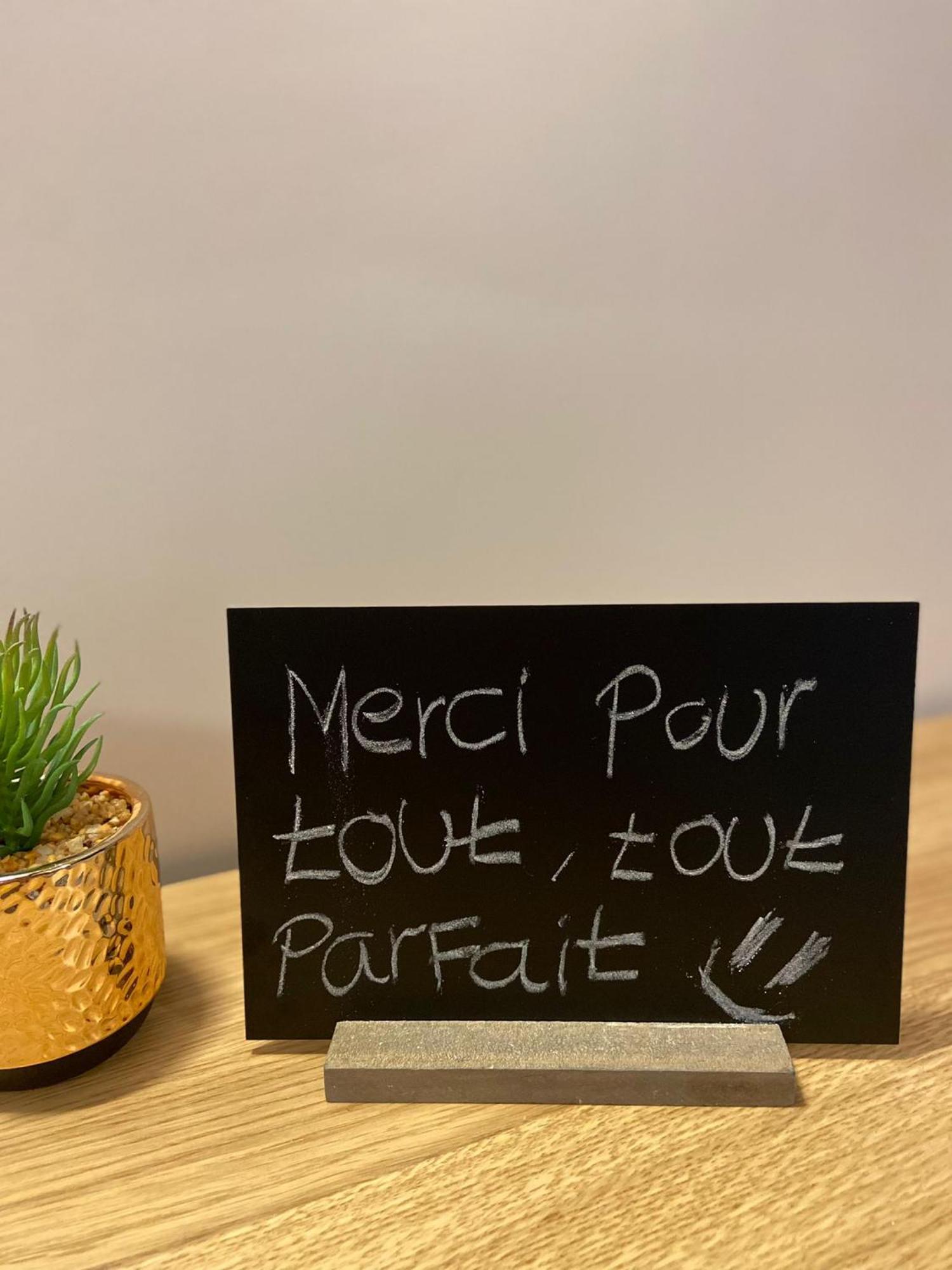 Thym * Cosy * Fibre * Confort La Destrousse 외부 사진